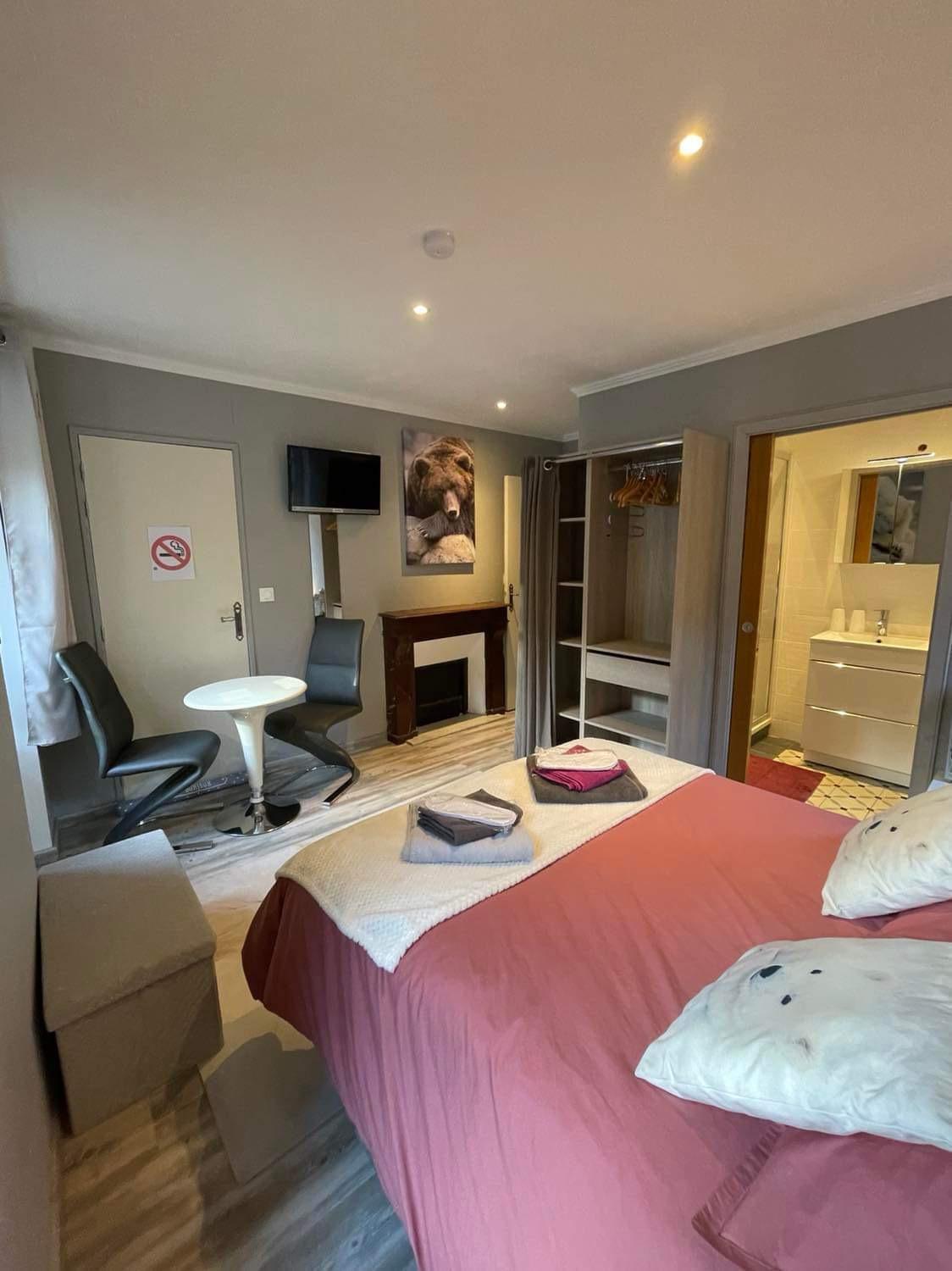 La Montagnette L Oursson Chambre Maison En Travaux De 10H A 17H ムティエ エクステリア 写真